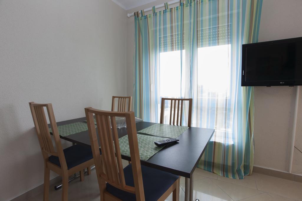 Apartments Damjanovic マカルスカ 部屋 写真