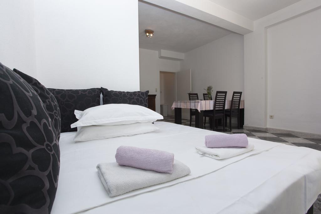 Apartments Damjanovic マカルスカ エクステリア 写真